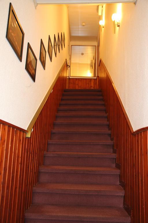 Pension Chapeau-Claque Кохем Экстерьер фото