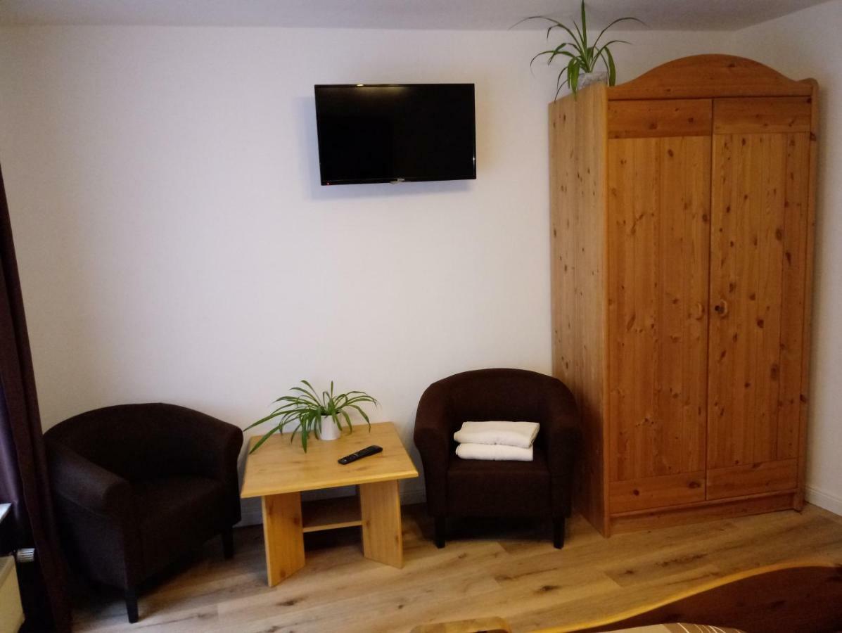 Pension Chapeau-Claque Кохем Экстерьер фото