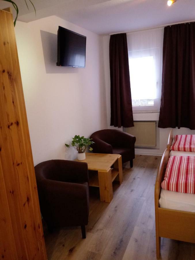 Pension Chapeau-Claque Кохем Экстерьер фото